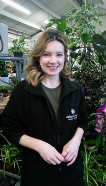 Eve - Garden Centre Assistant